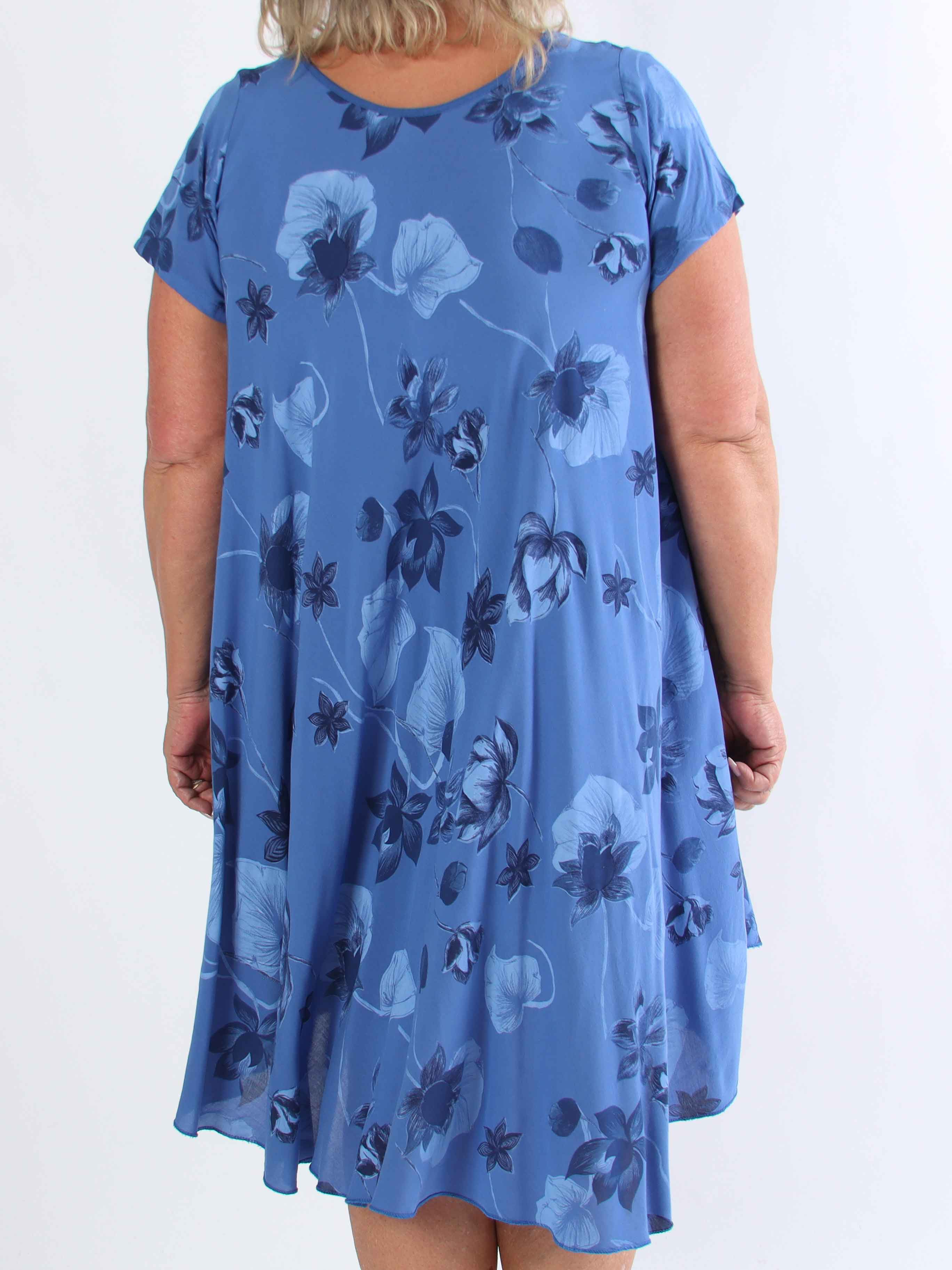 Bora - Söt tunikaklänning i bomull med blommigt tryck i plusstorlek